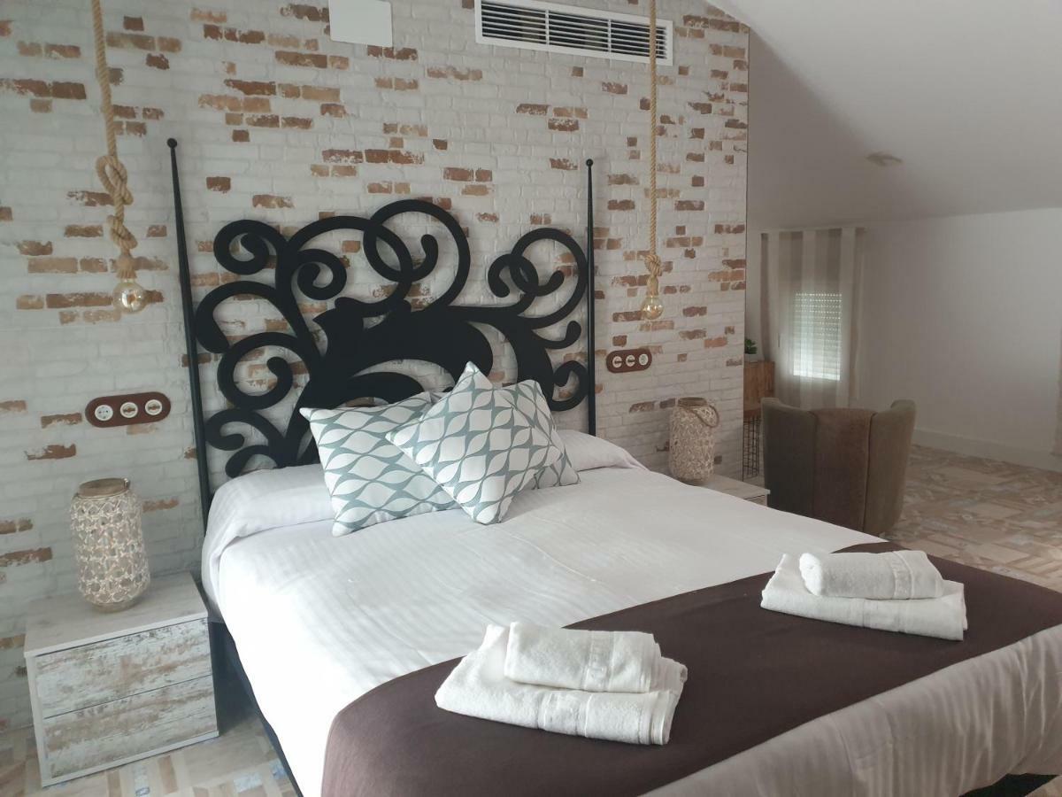 Apartamentos Hostal Cabanas Carboneras de Guadazaón Kültér fotó