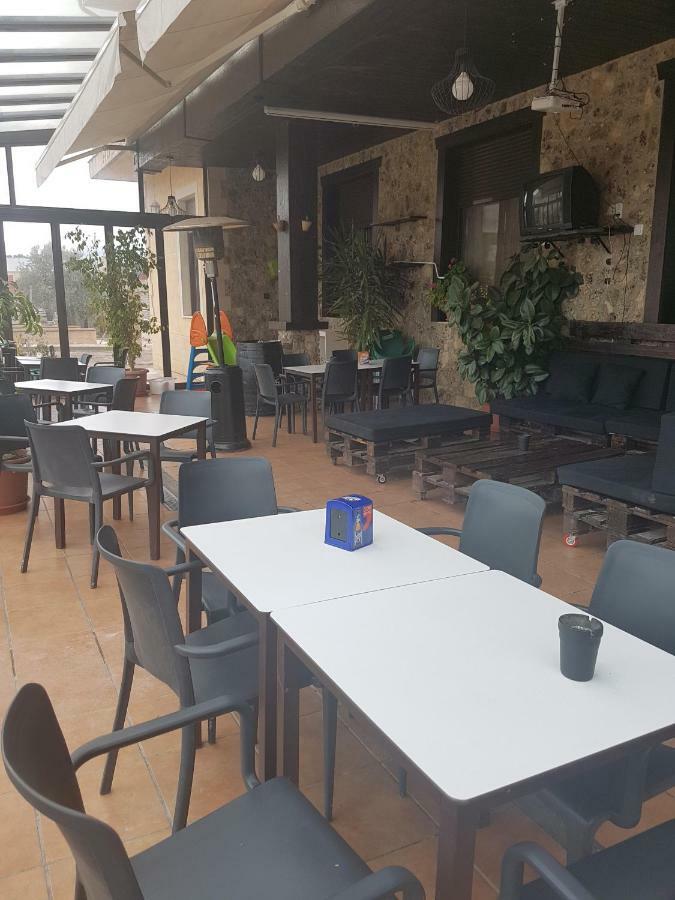 Apartamentos Hostal Cabanas Carboneras de Guadazaón Kültér fotó